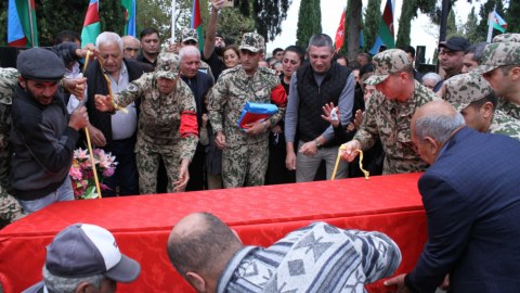 Şəhidimizin qalıqları Gəncədə torpağa tapşırıldı - FOTO