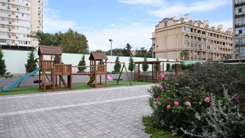 Qalmaqallı bağça ilə bağlı rəsmi AÇIQLAMA