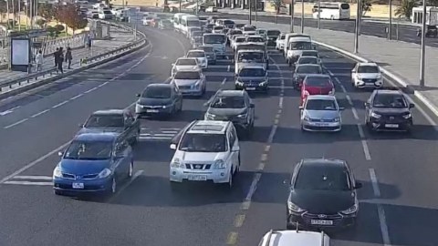Hazırda bu yollarda tıxac var - SİYAHI