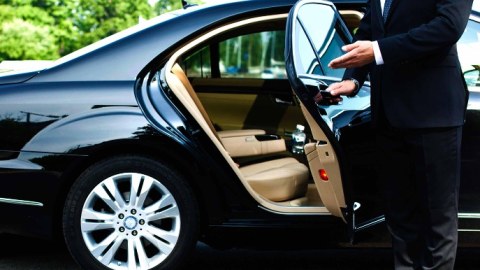 Bu deputatlara “Mercedes E 300” maşınları veriləcək - SİYAHI