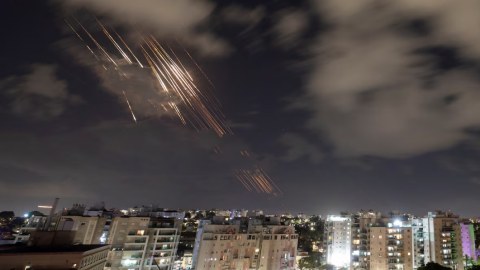 İran-İsrail müharibəsi Azərbaycana pis şeylər vəd edir: hazır olmalıyıq! - ŞƏRH