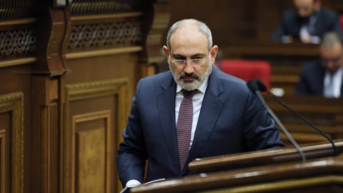 Paşinyan Azərbaycanla sülh müqaviləsindən danışdı: “Bir millimetr belə...”