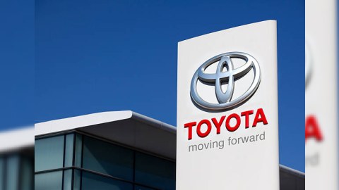 "Toyota" Amerikada elektromobil istehsalını təxirə salıb