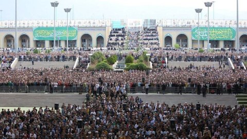 Tehran əhalisi Xameneinin qılacağı cümə namazına AXIŞIR