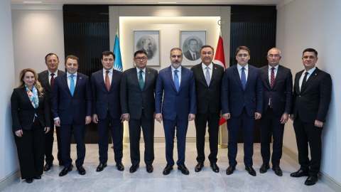 Hakan Fidan TDT ölkələrinin diplomatları ilə görüşdü