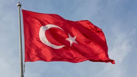 Türkiyə Livandan vətəndaşlarının təxliyəsinə başlayır