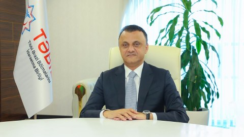 Vüqar Qurbanov direktoru işdən çıxardı