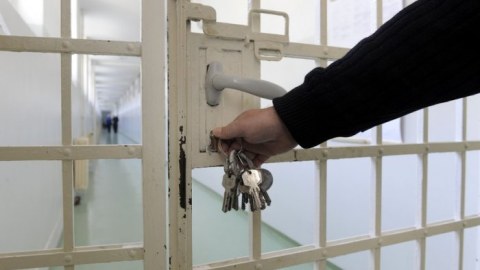İcra başçısı ilə birgə həbs edilən baş həkim azadlığa çıxdı