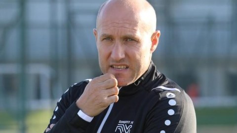 "Neftçi"yə yeni baş məşqçi təyin edildi