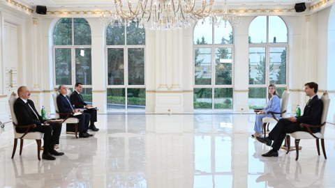 Prezident yeni səfirlə sülh&nbsp;gündəliyindən DANIŞDI