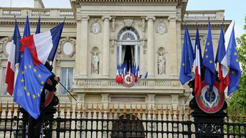 Parisin növbəti cılızlığı: Bakıya qarşı TƏXRİBAT