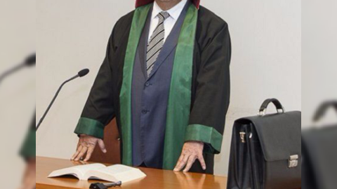 İki vəkilin fəaliyyəti dayandırılır - Məhkəməyə müraciət olundu