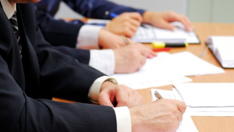 Dövlət qulluğu imtahanından keçən namizədlərə sertifikatlar verilir