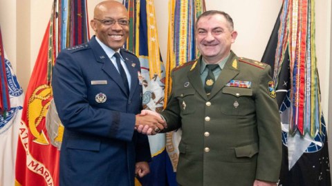 ABŞ və Ermənistan generalları müzakirələr apardı