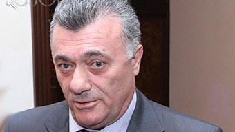 Eks-deputat Paşinyana qarşı “intihar dəstələri” yaratmağa çağırdı