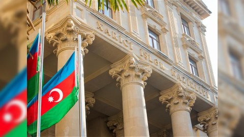 Suveren Azərbaycanımıza şanlı tarix arzu edirik