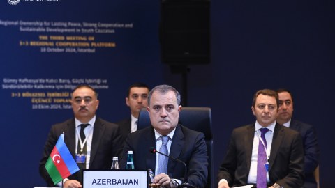Bayramov bir daha bəyan etdi: Ermənistan konstitusiyasını dəyişməlidir!