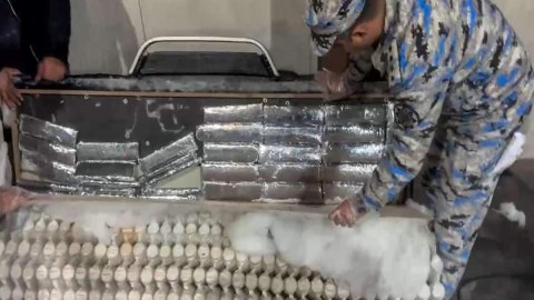 İrandan gedən maşında 7 kq narkotik aşkarlandı - FOTO