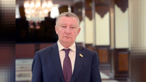 "Ətin qiyməti 20 manatdır, sosiska 3.8 manata satılır" - Deputat