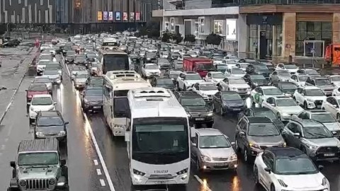 Hazırda tıxac olan yolların SİYAHISI