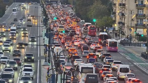 22 əsas yolda tıxac var - SİYAHI