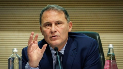 İtaliyanın nazir müavini Avropa Parlamentinin qərəzli qətnaməsini PİSLƏDİ