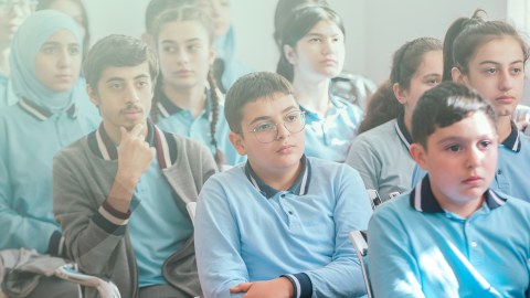 Məktəblərdə dayanıqlılıq mövzusunda seminarlar keçirilib