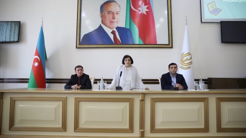 Tələbələr qrant müsabiqəsi barədə maarifləndirilib