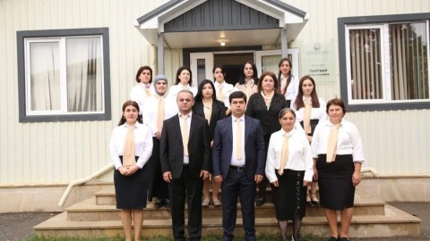 Bu məktəbin müəllimləri də vahid formaya keçdi