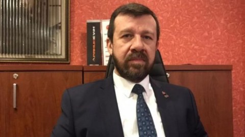 Türkiyədə siyasətçi güllələndi