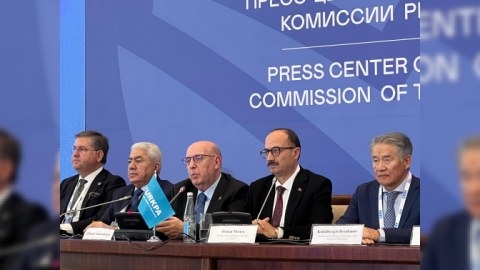 Deputatlar Özbəkistanda mətbuat konfrasında iştirak etdilər - FOTO