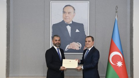 Ceyhun Bayramov yeni səfirlə görüşüb - FOTO