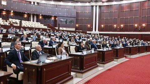 Milli Məclisdə bu gün nələr müzakirə edildi...