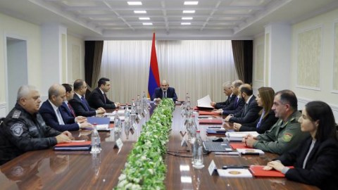Paşinyan Təhlükəsizlik Şurasının iclasını çağırdı
