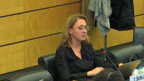 Fransa Yeni Kaledoniyada etirazçılara həddindən artıq güc tətbiq edib