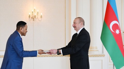 Prezident Konqonun yeni səfirinin etimadnaməsini qəbul edib