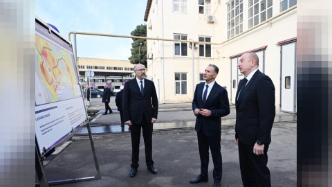 Prezident yeni nəsil metro qatarları ilə tanış oldu&nbsp;- FOTO