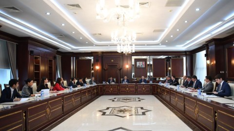 5 qanun layihəsi plenar iclasa tövsiyə olundu