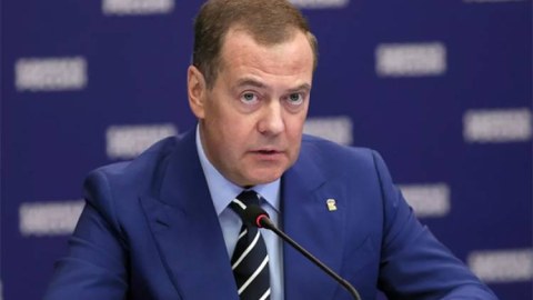 ABŞ Rusiya ilə o sazişi imzalasaydı, Ukraynada müharibə başlamayacaqdı - Medvedev