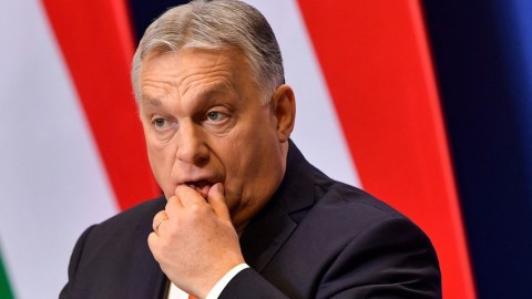 Orban Avropa siyasətçilərini kəskin tənqid etdi