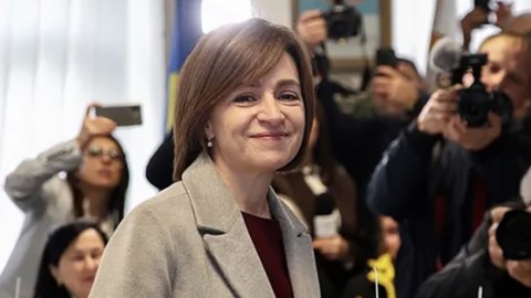 Maya Sandu seçkilərdə yenidən qələbə qazandı