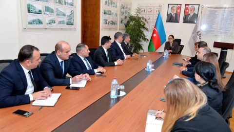 Yeni müdir müavini kollektivə təqdim edildi - FOTO
