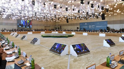 Dini liderlərin Sammiti işini plenar iclasla davam etdirir