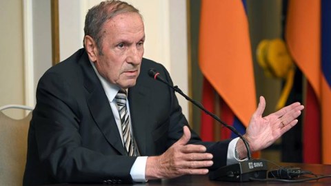 Ermənistanın ilk prezidenti əməliyyat olundu