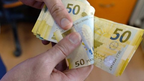 Kredit tarixçəsi pis olan vətəndaşlara ŞAD XƏBƏR: banklarda "qara siyahı" YOXDUR