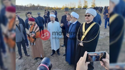 Dini liderlər Milli Qəhrəmanın məzarını ziyarət etdilər - FOTOLAR