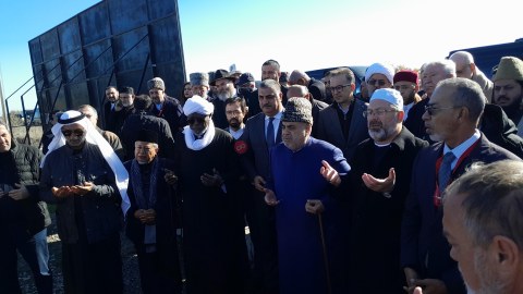 Dini liderlər Ağdamdakı Şəhidlər xiyabanında - FOTOLAR