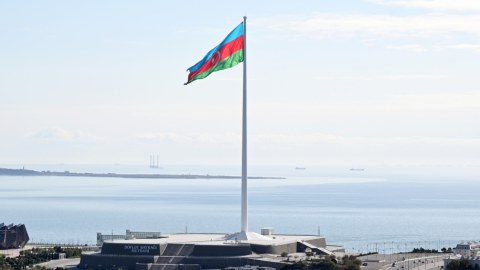 Prezidentin dalğalandırdığı bayraq &ldquo;Ginnesin Rekordlar Kitabı&rdquo;na düşüb