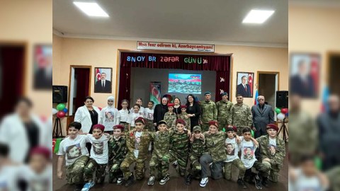 Polad Həşimovun anası və qazilər 34 nömrəli məktəbdə - FOTOLAR