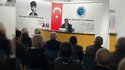 Şüşadan başlanan, İstanbulda bitən Sürəyya Ağaoğlu yolu
